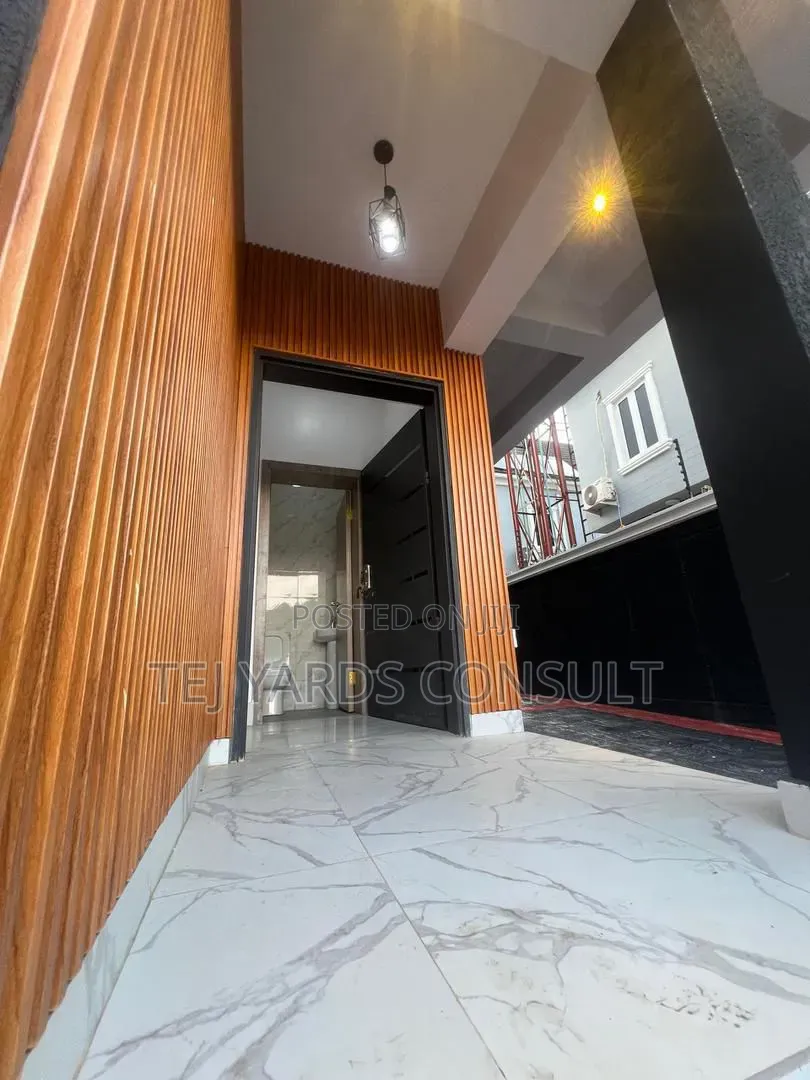 4bdrm Duplex in Gowon Estate, Egbeda for sale