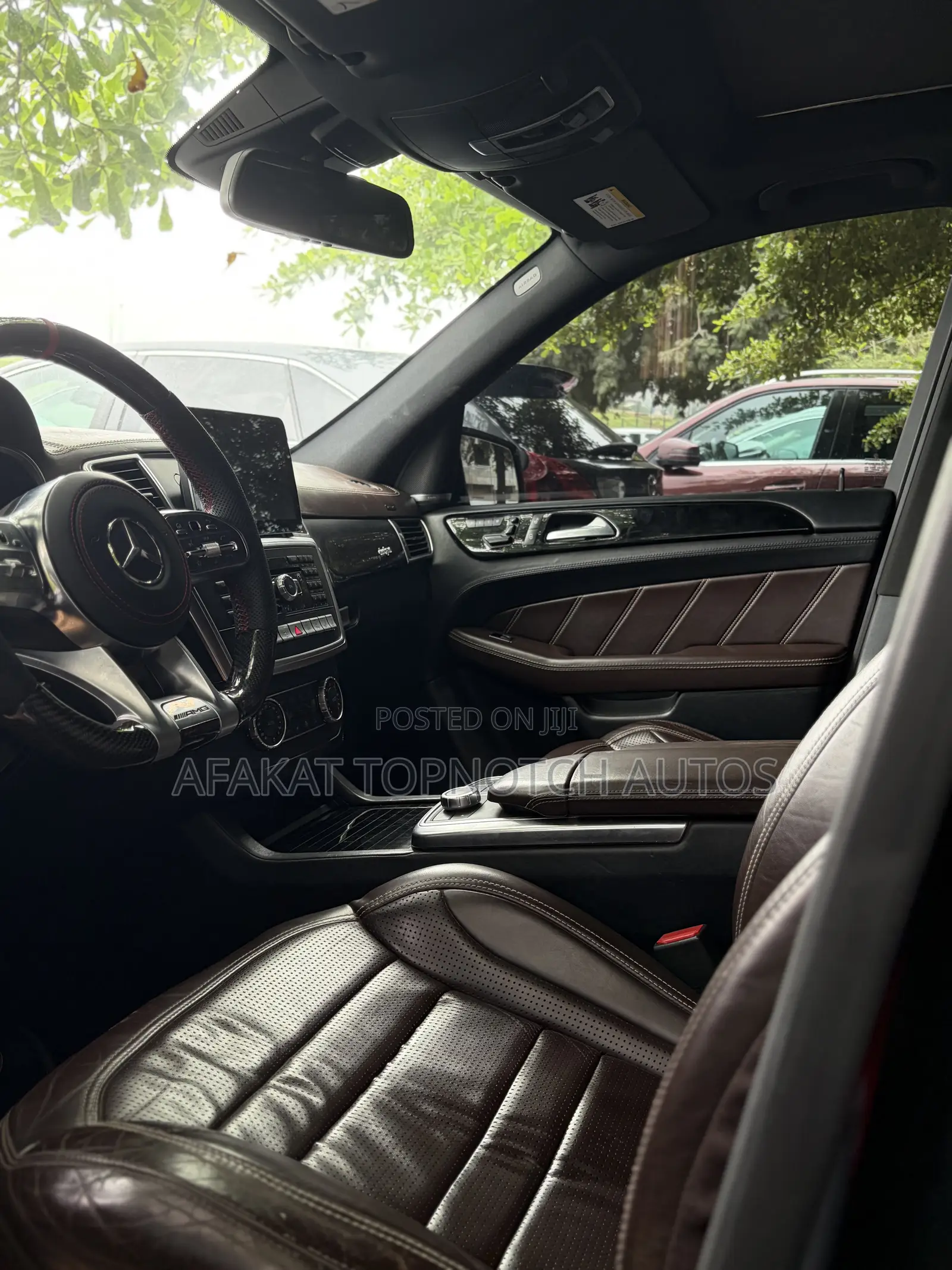 Mercedes-Benz M Class ML63 AMG 4dr SUV AWD (5.5L 8cyl Turbo 7A) 2014 Gray 
