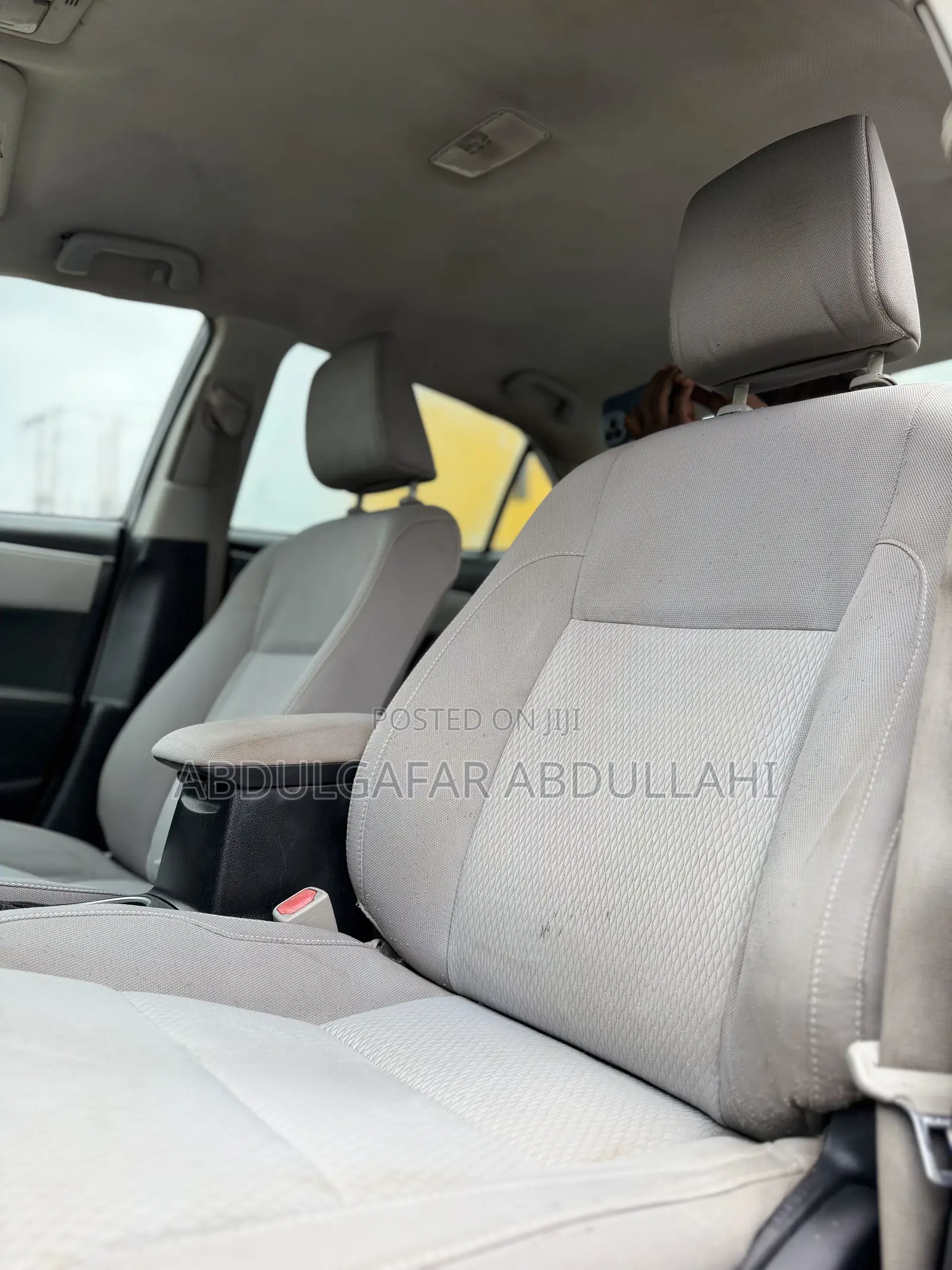 Toyota Corolla LE ECO w/Package 1 4dr Sedan (1.8L 4cyl CVT) 2017 Black