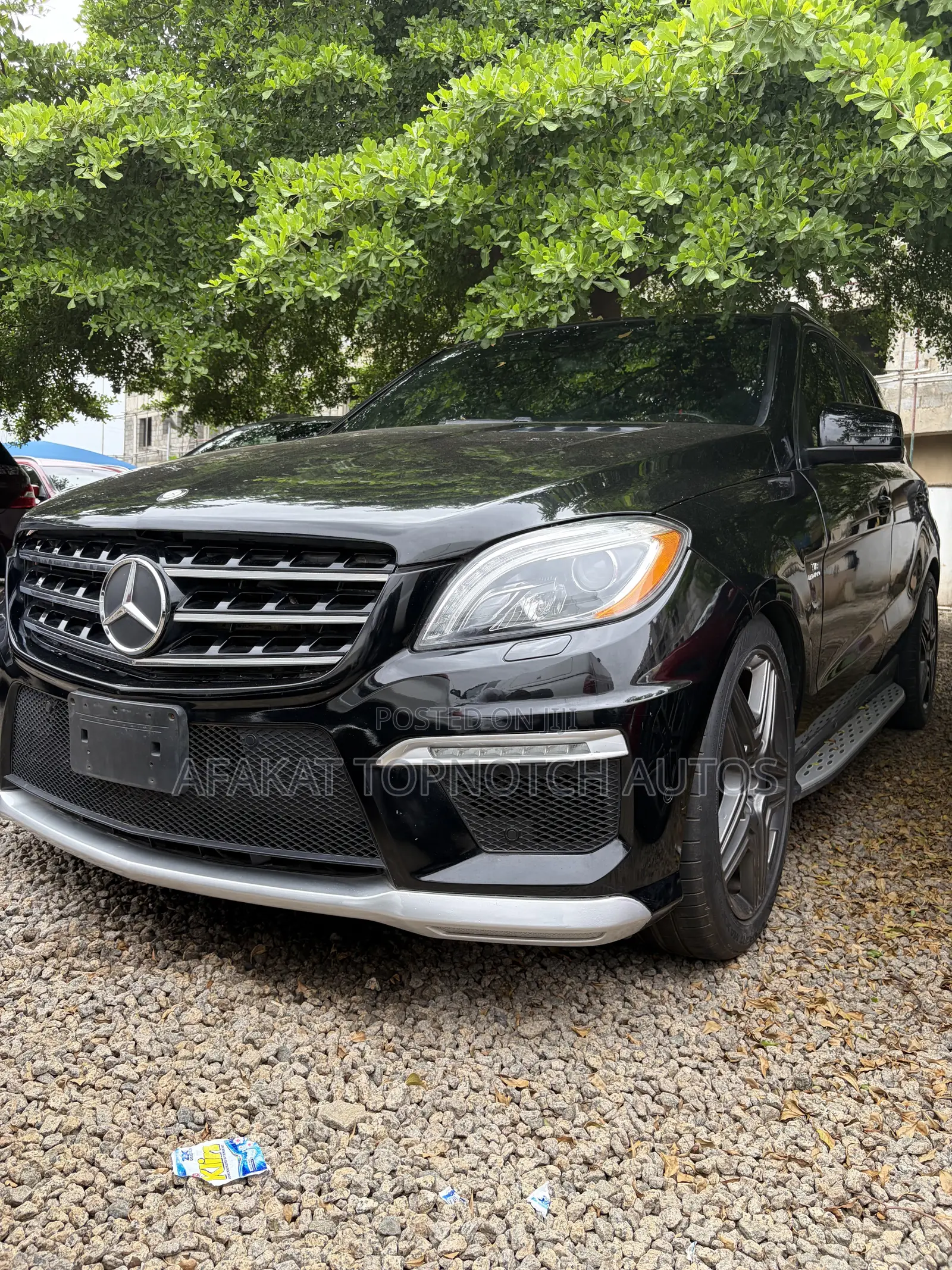 Mercedes-Benz M Class ML63 AMG 4dr SUV AWD (5.5L 8cyl Turbo 7A) 2014 Gray 