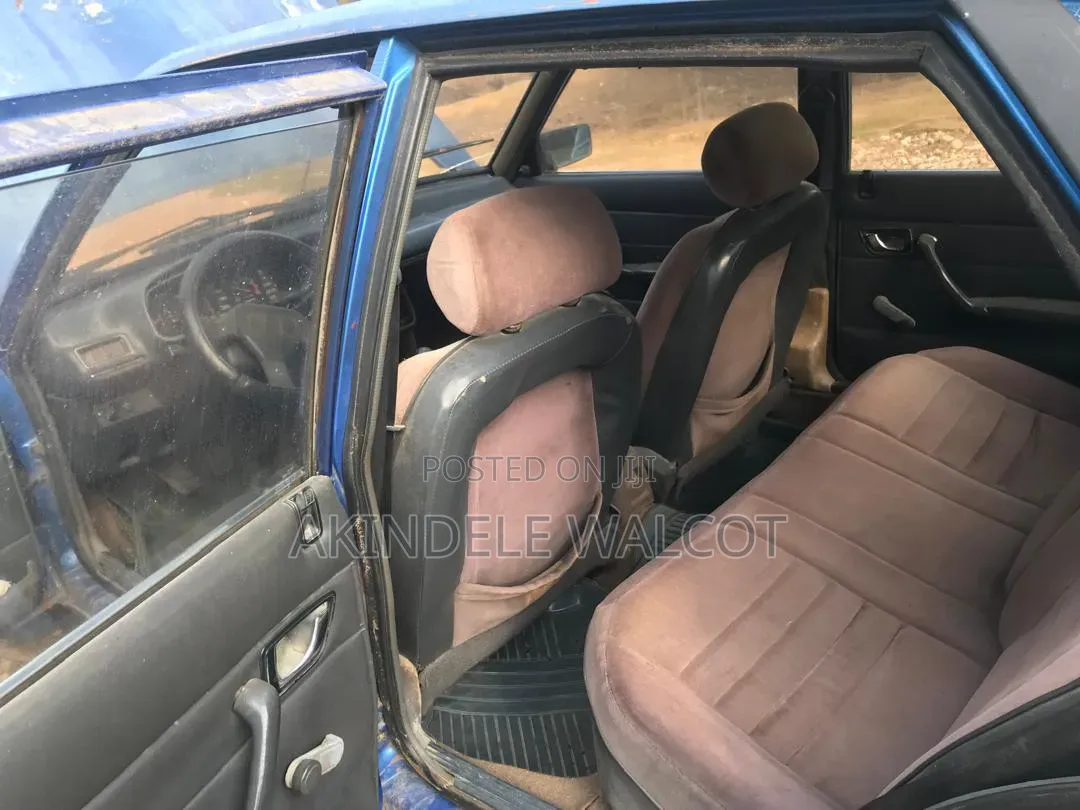 Peugeot 505 1989 Blue