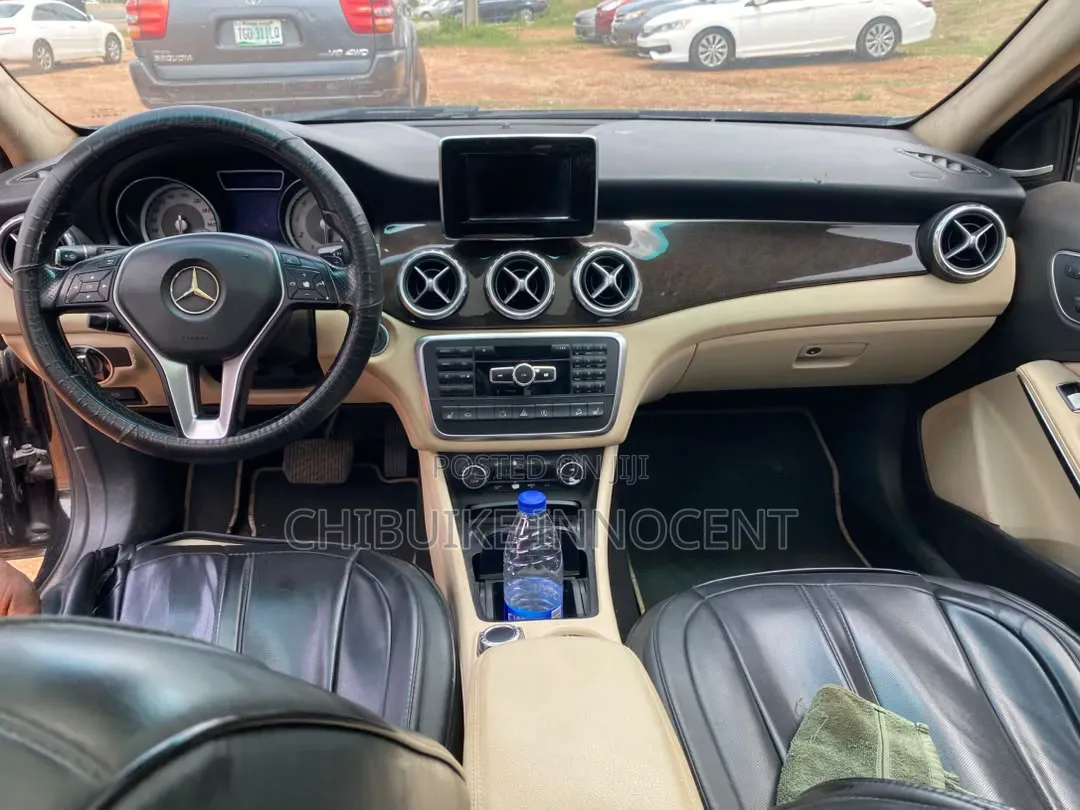 Mercedes-Benz GLA 250 2016
