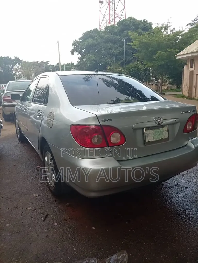 Toyota Corolla 2005 Silver