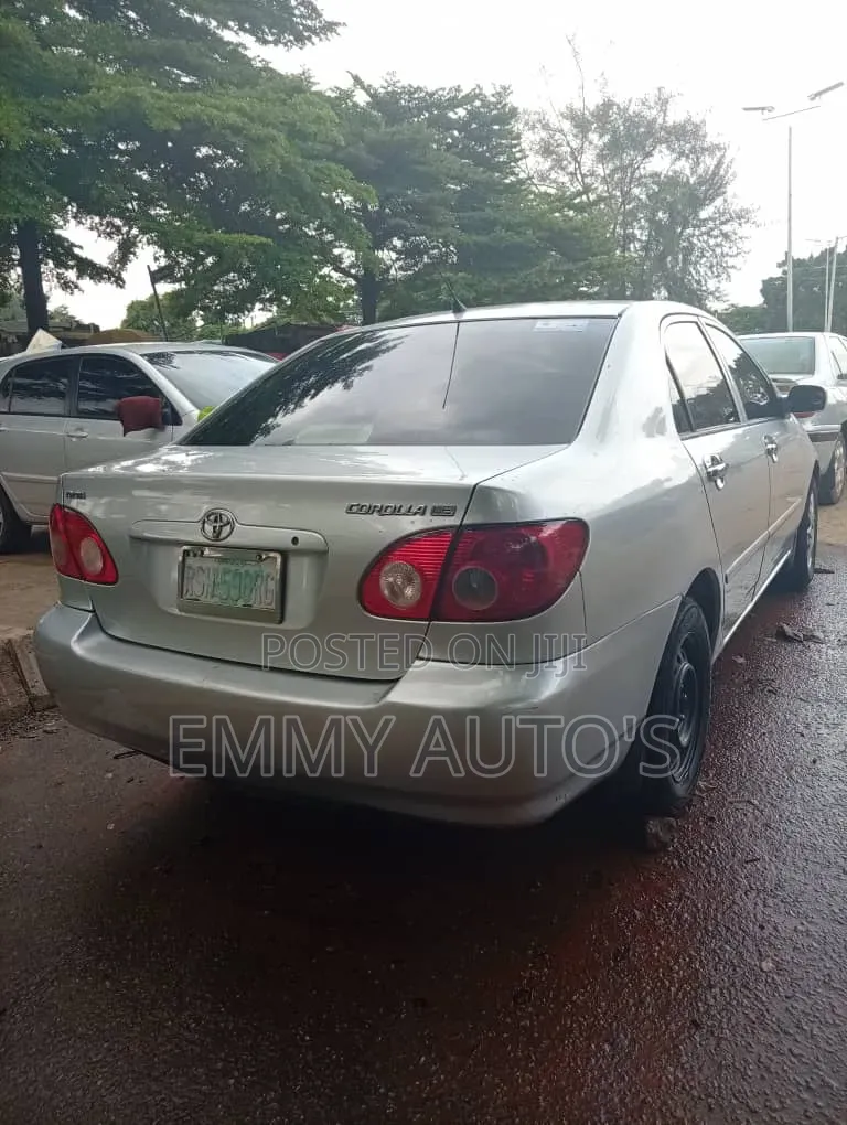 Toyota Corolla 2005 Silver