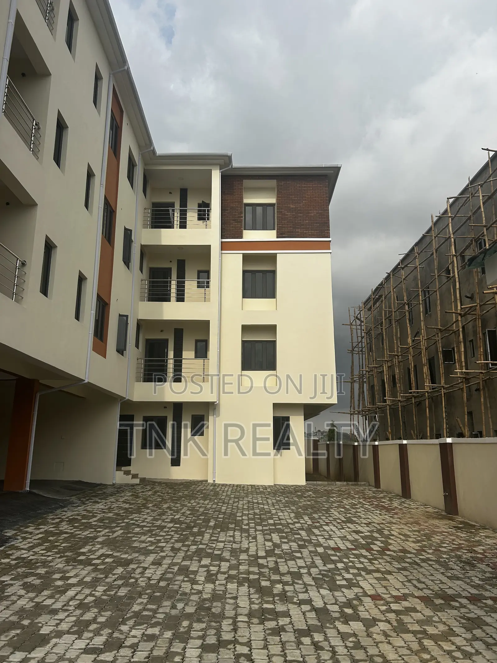 Furnished 3bdrm Block of Flats in Katampe (Main) for sale