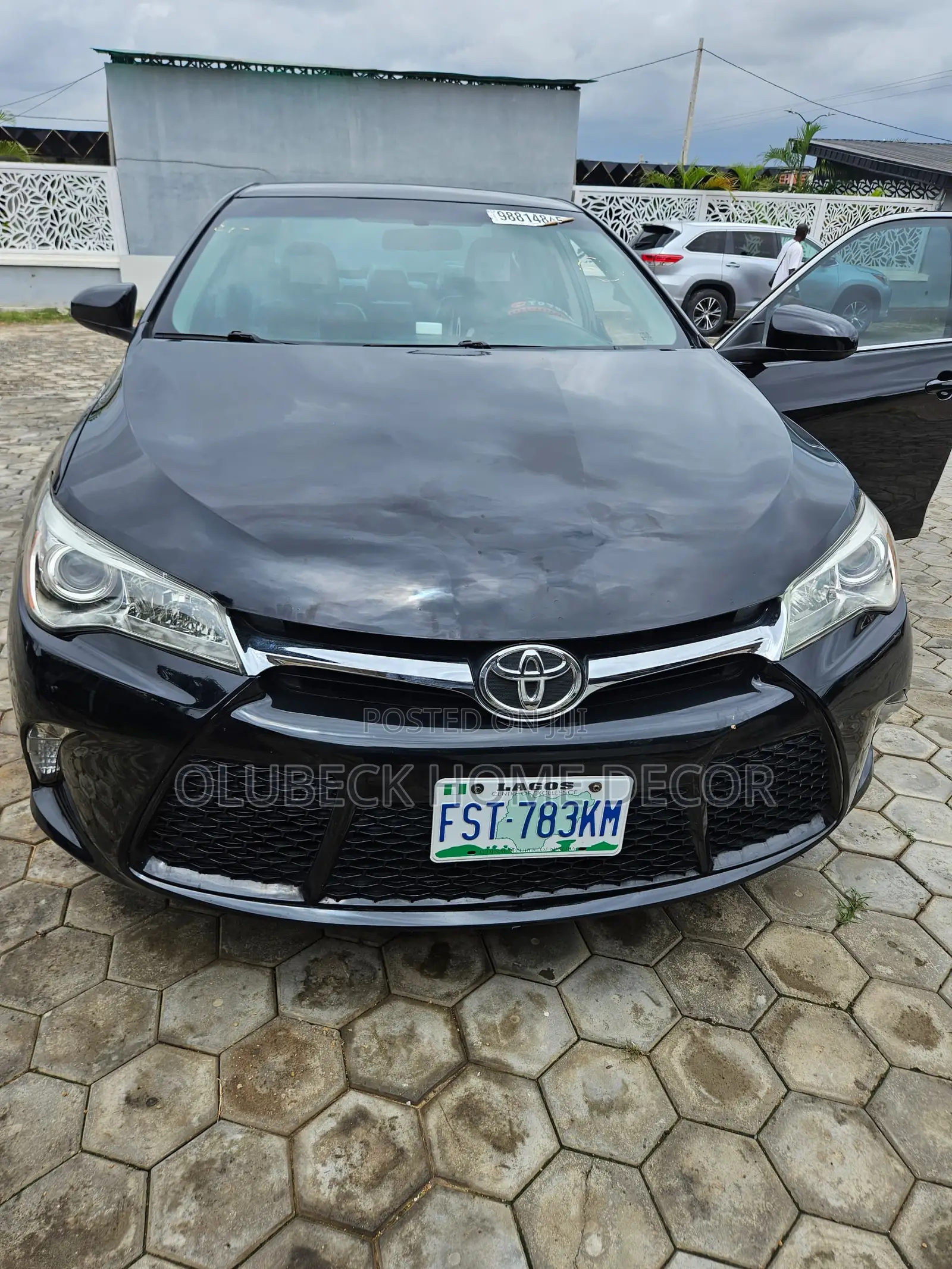 Toyota Camry SE 4dr Sedan (2.5L 4cyl 6A) 2016 Black