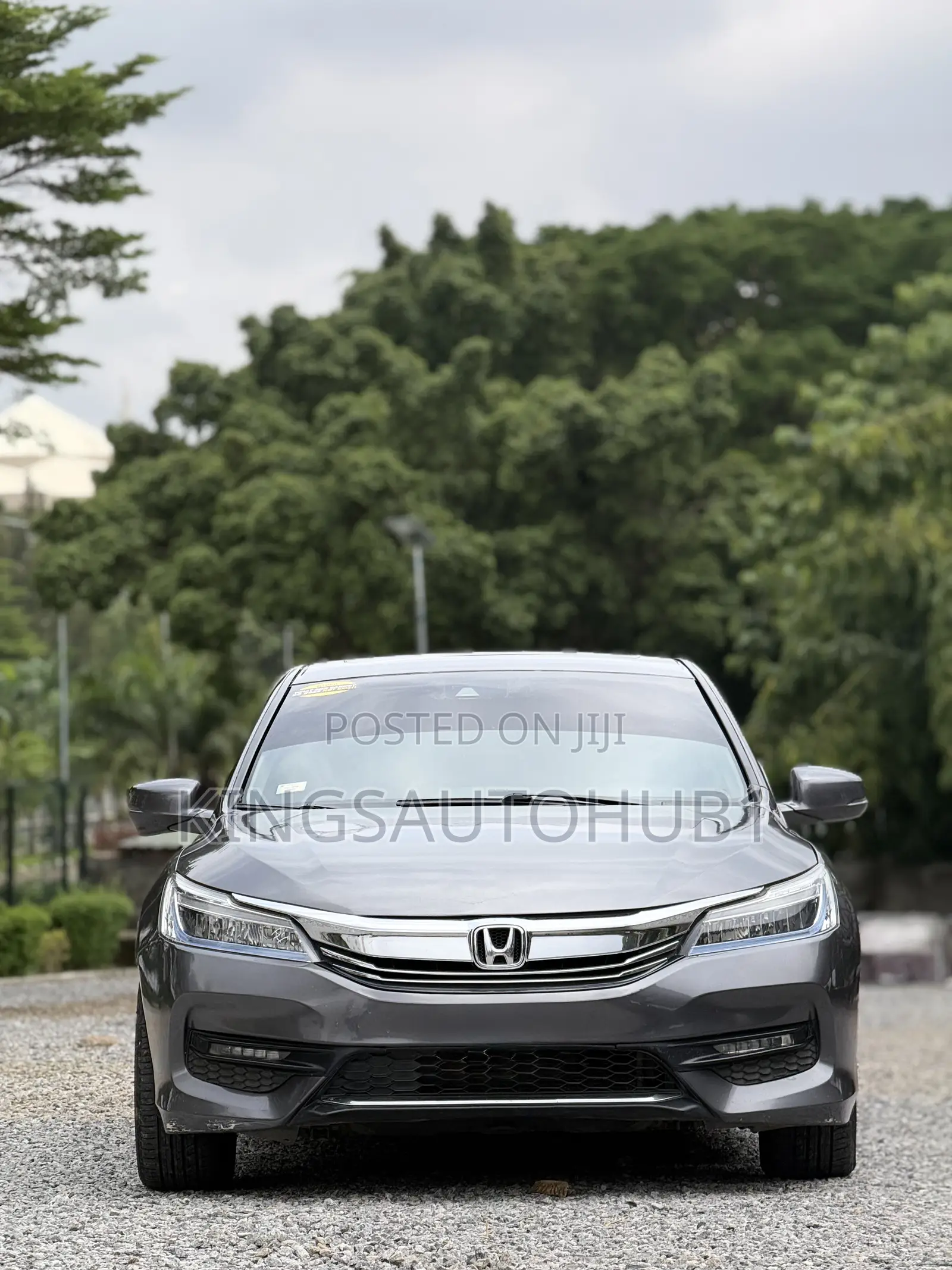 Honda Accord Touring 4dr Sedan FWD (3.5L 6cyl 6A) 2013 Black