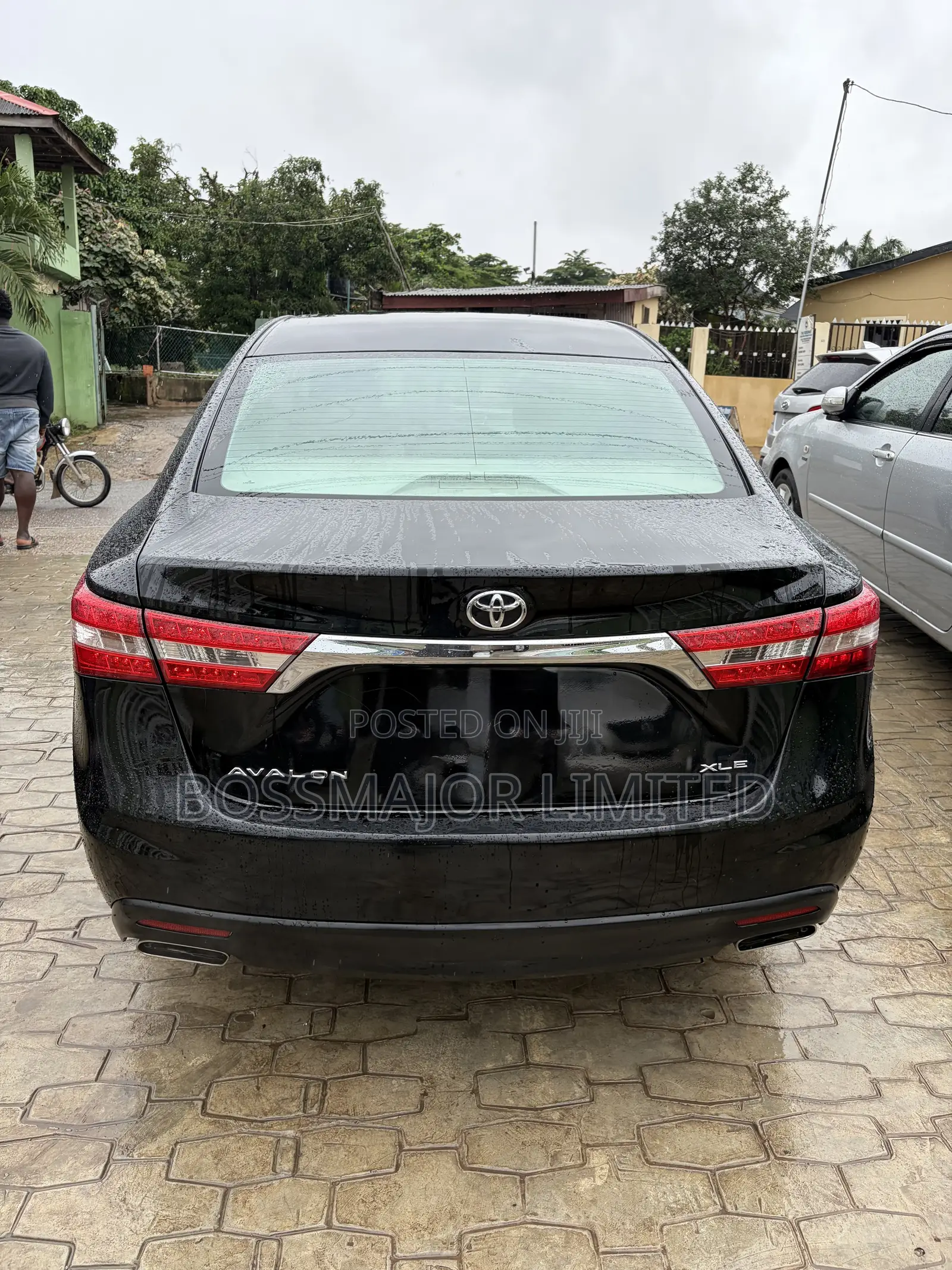 Toyota Avalon XLE 4dr Sedan (3.5L 6cyl 6A) 2014 Black