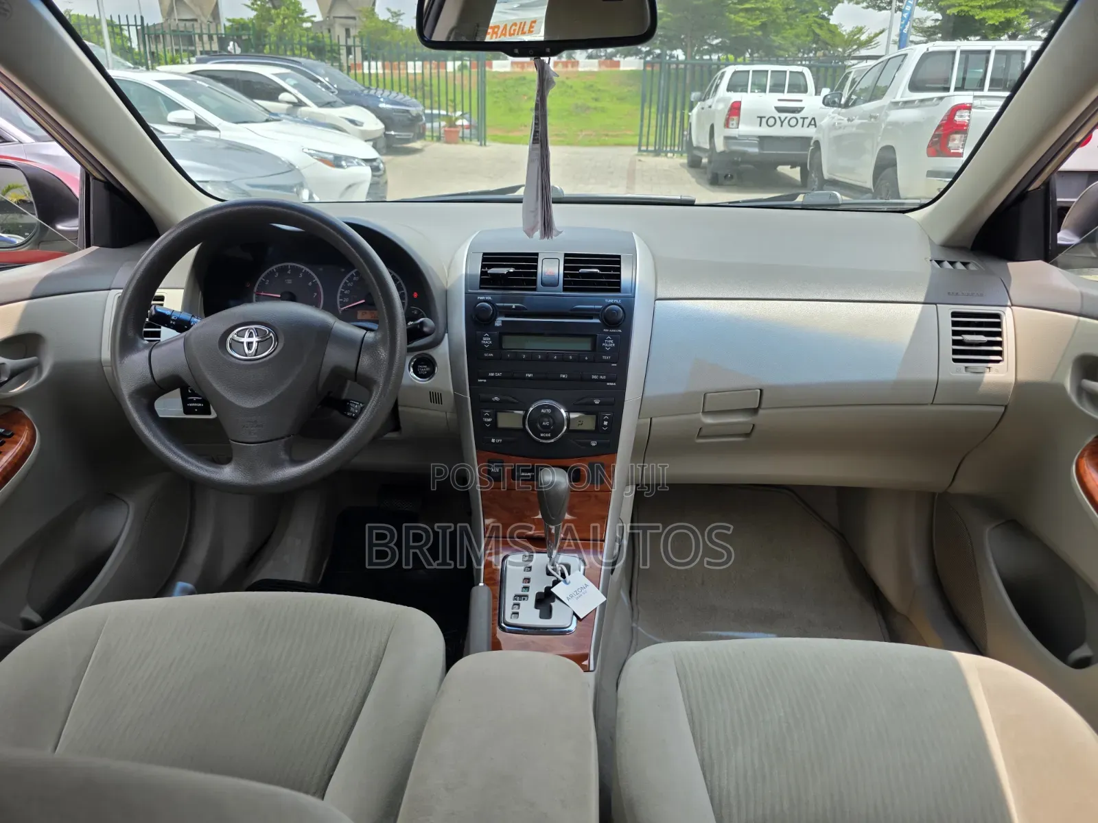 Toyota Corolla 2010 Gold