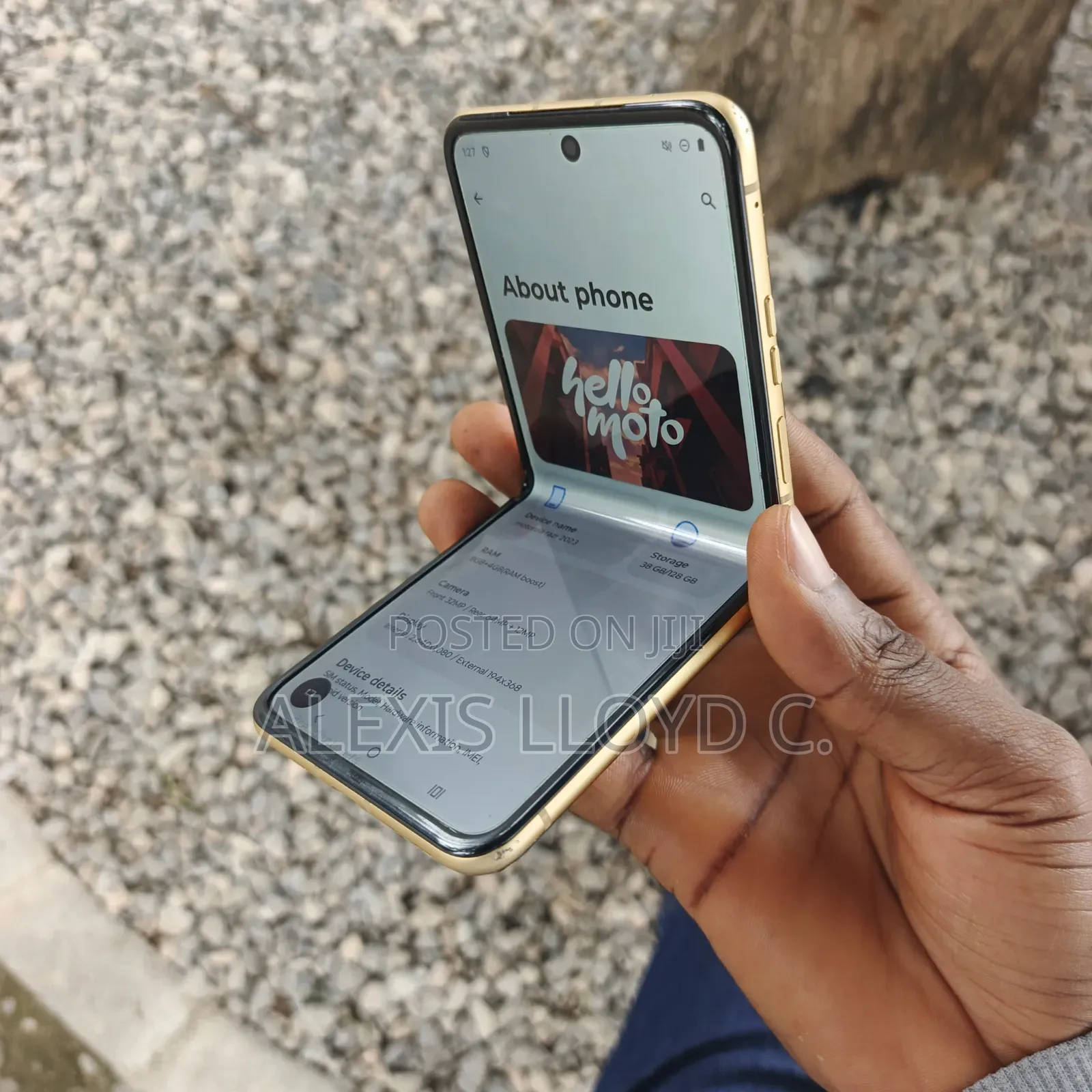 Motorola Razr (2023) 128 GB Gold