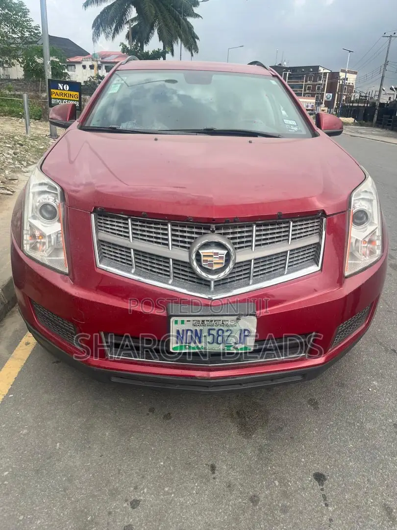 Cadillac SRX 2011 Red