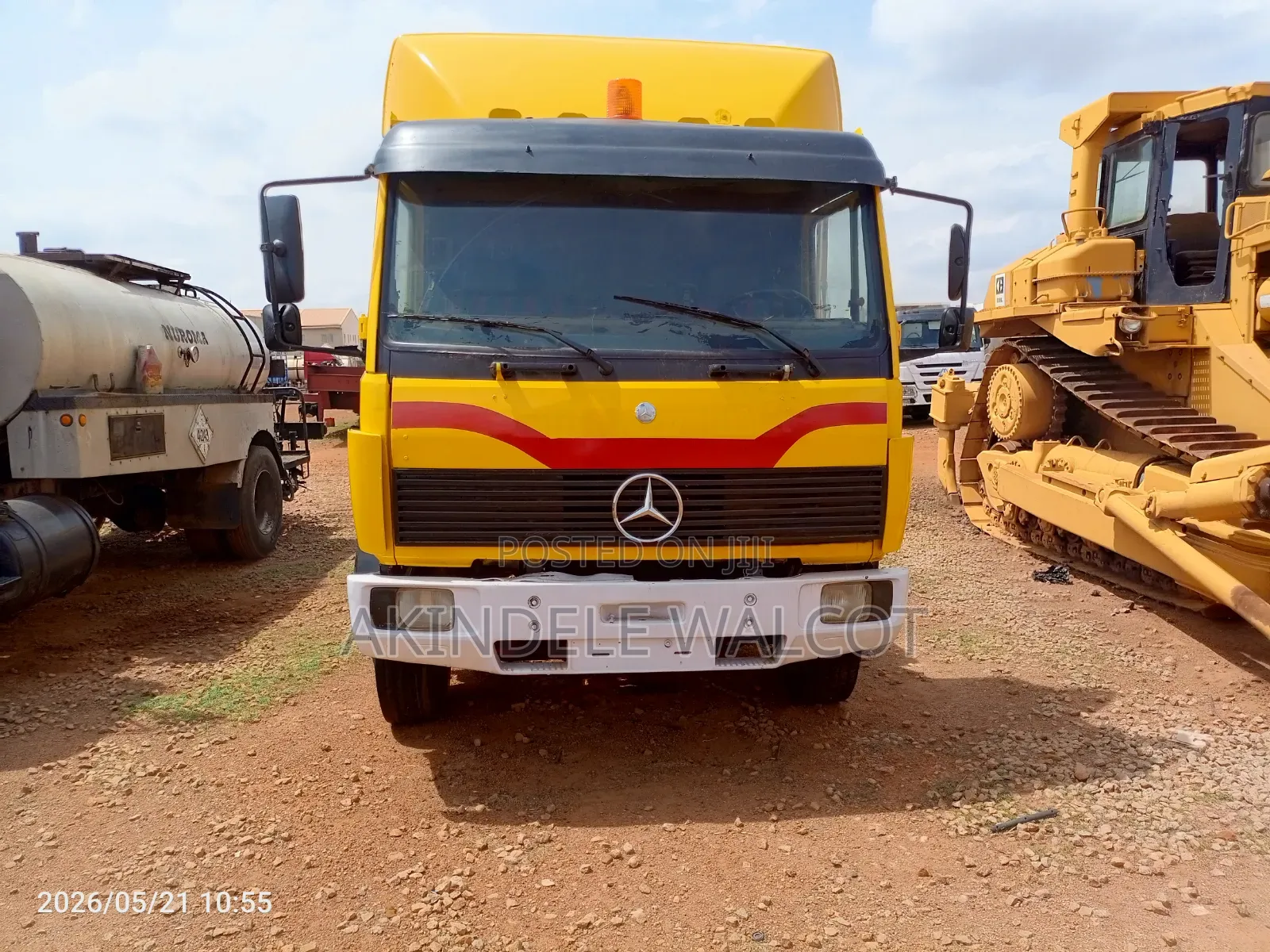 Mercedes-benz 1113 2007 Yellow
