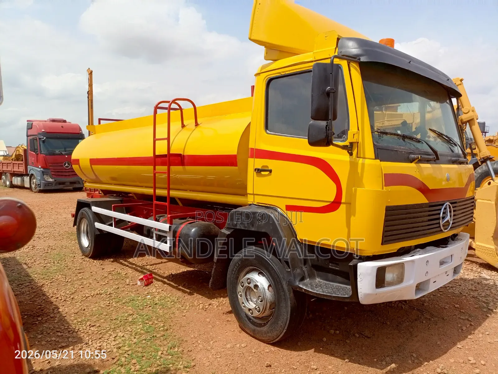 Mercedes-benz 1113 2007 Yellow