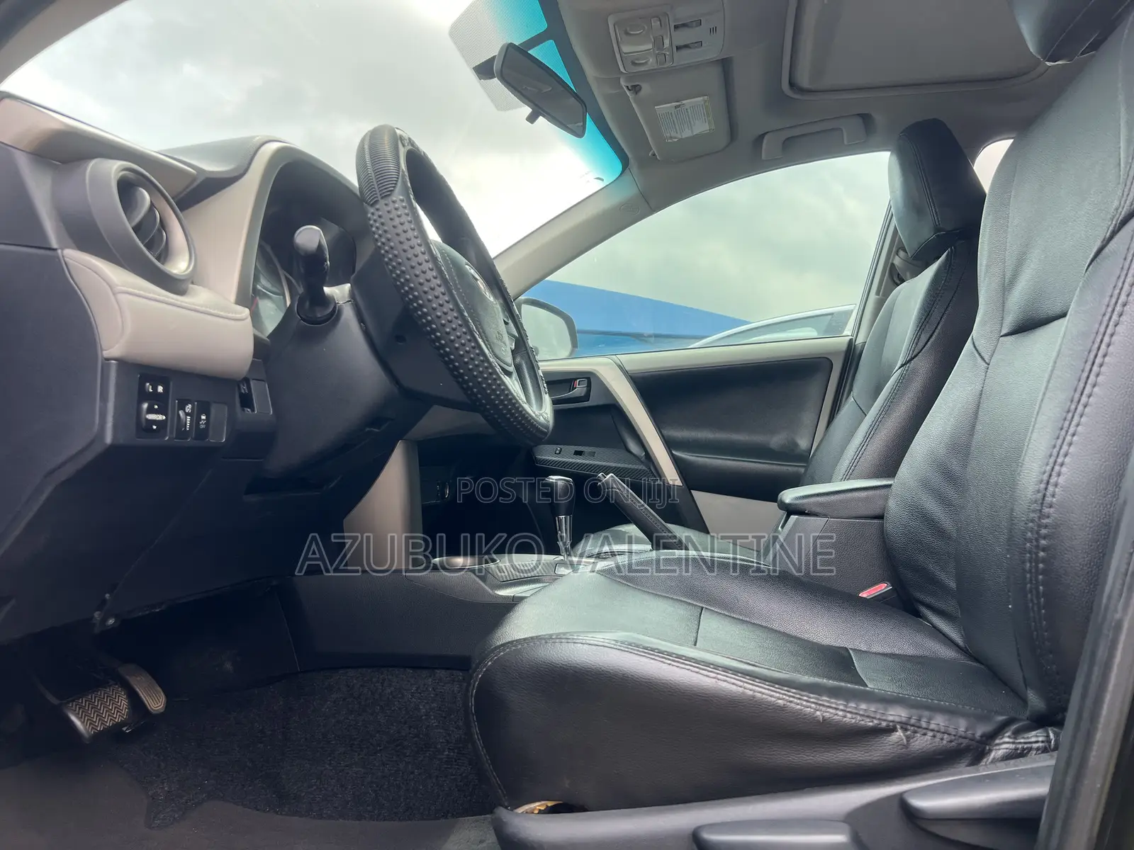 Toyota RAV4 XLE AWD (2.5L 4cyl 6A) 2013 Black