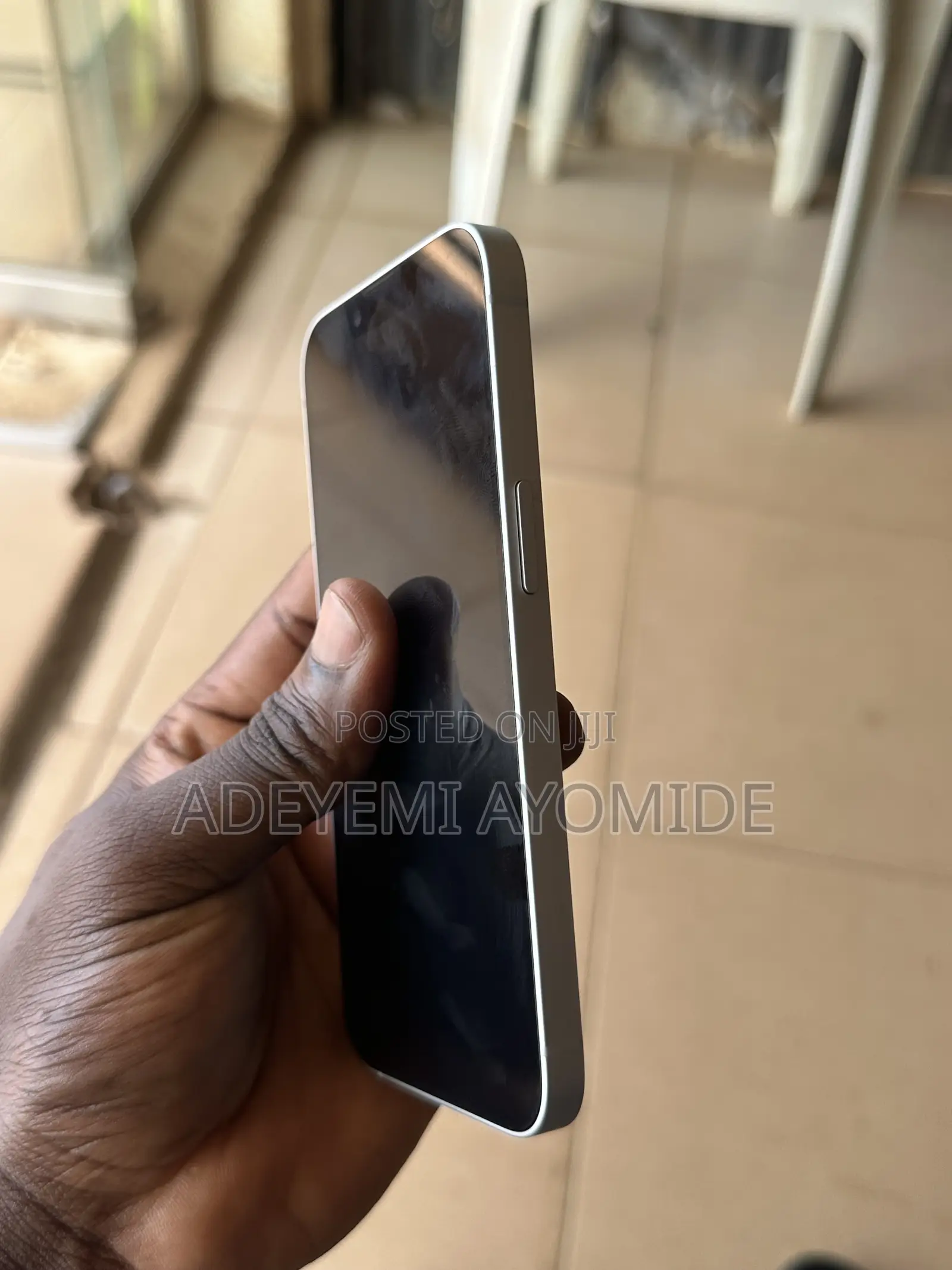 Apple iPhone 16e 128 GB White