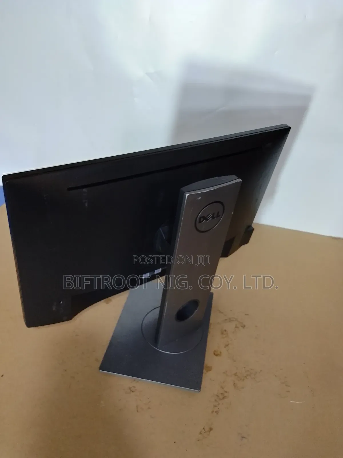 Dell 23 inches Monitor