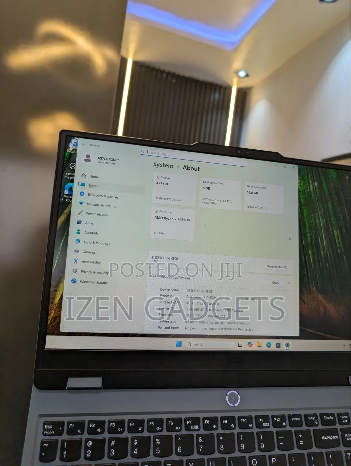 Laptop Lenovo LOQ 15IRH8 16GB AMD Ryzen 7 SSD 512GB
