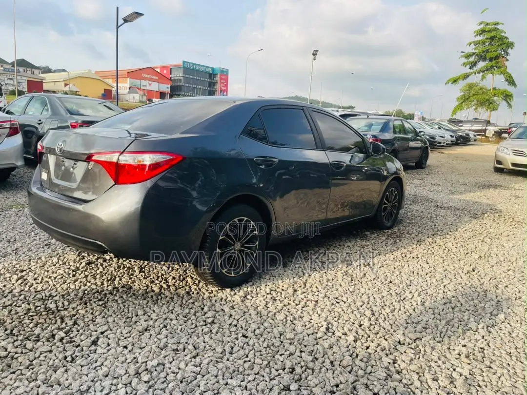 Toyota Corolla 2016 Gray