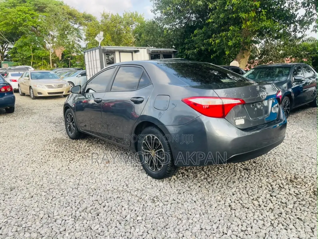 Toyota Corolla 2016 Gray
