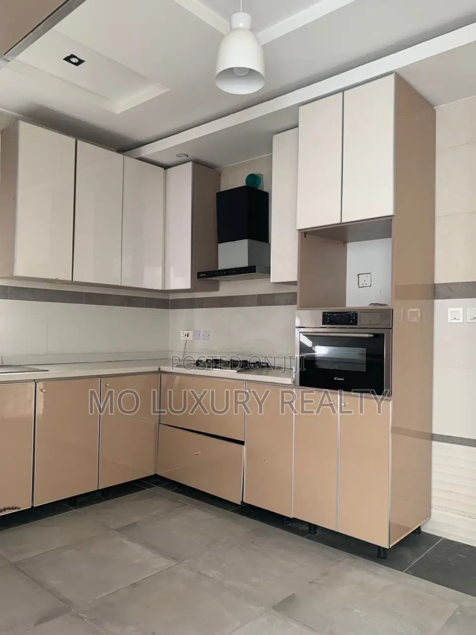 3bdrm Apartment in Chevron for rent