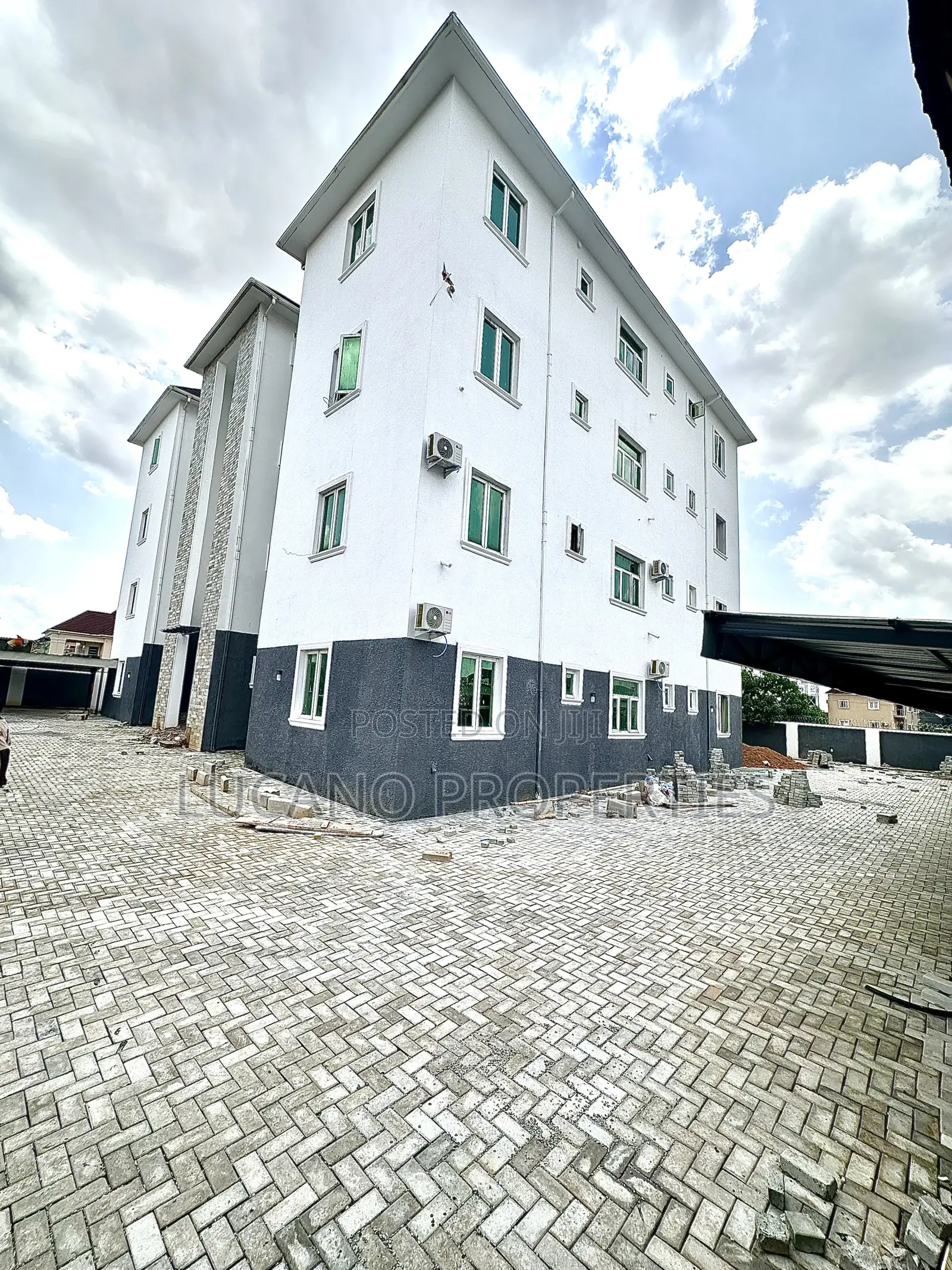 3bdrm Apartment in Jahi By Gilmore, Kado for rent