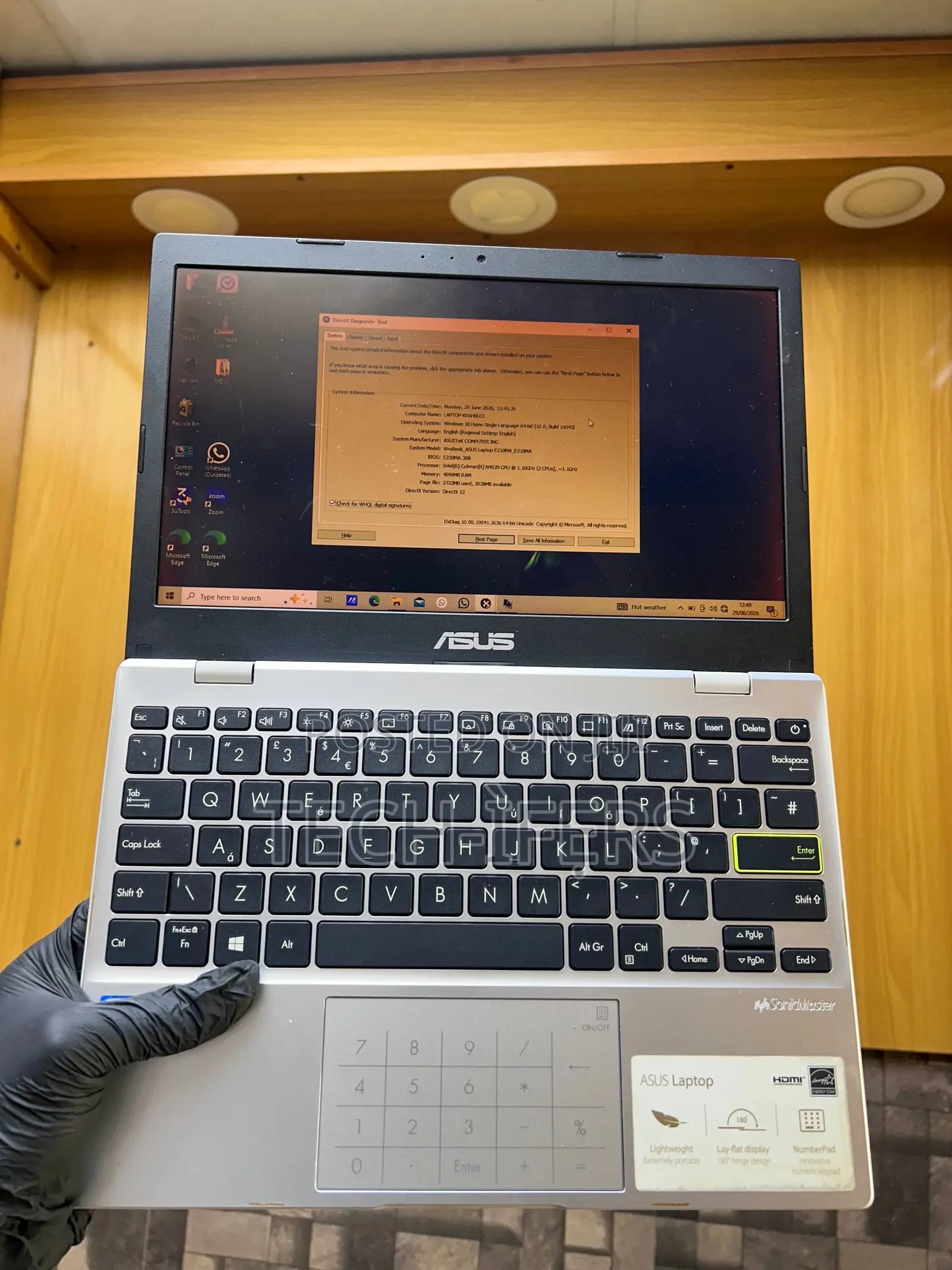 Laptop Asus VivoBook E12 E203NA 4GB Intel Celeron SSD 128GB