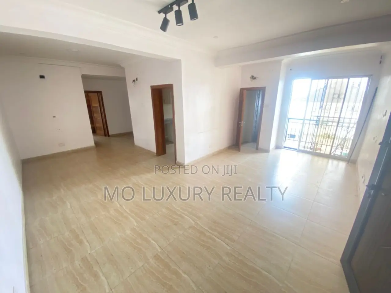 2bdrm Apartment in Osapa london for rent