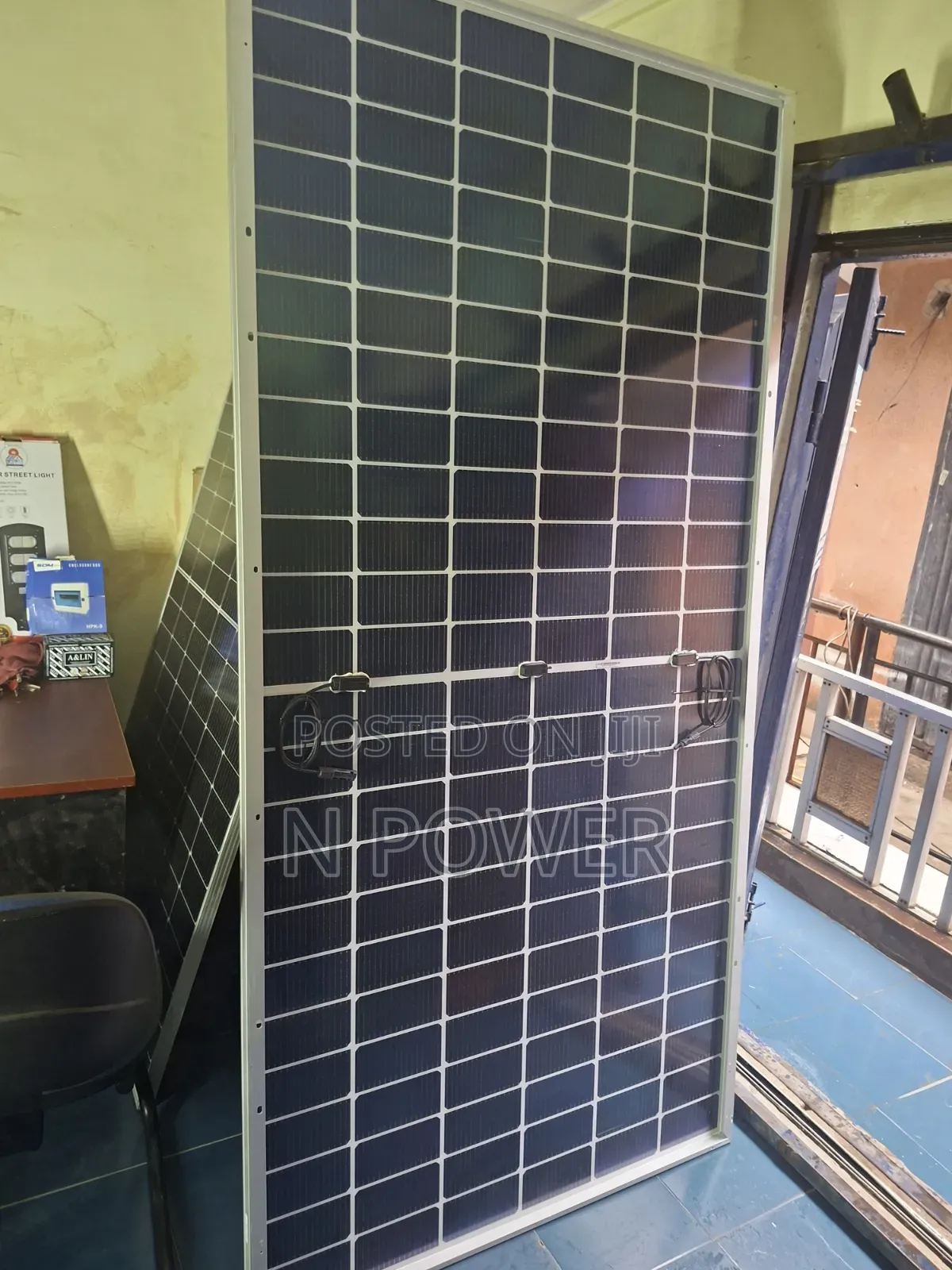 Canadian Panel 144 Cell 585w Direct Sticker Byficial