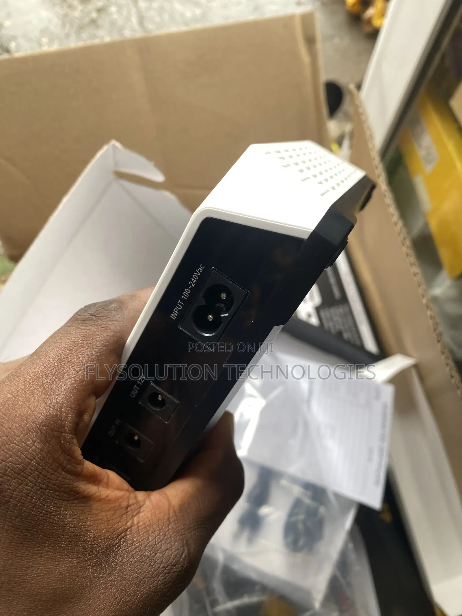 36watts Ske 20000mah Power Bank Mini Dc Ups for Router CCTV Backup