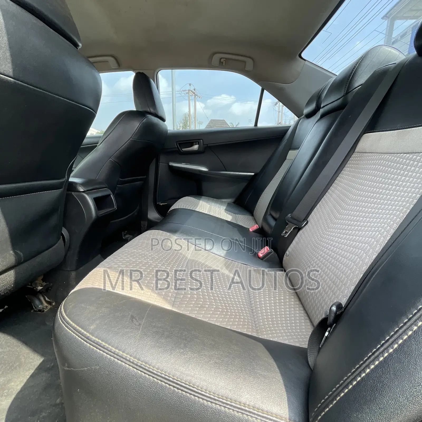 Toyota Camry SE 4dr Sedan (2.5L 4cyl 6A) 2013 Gray
