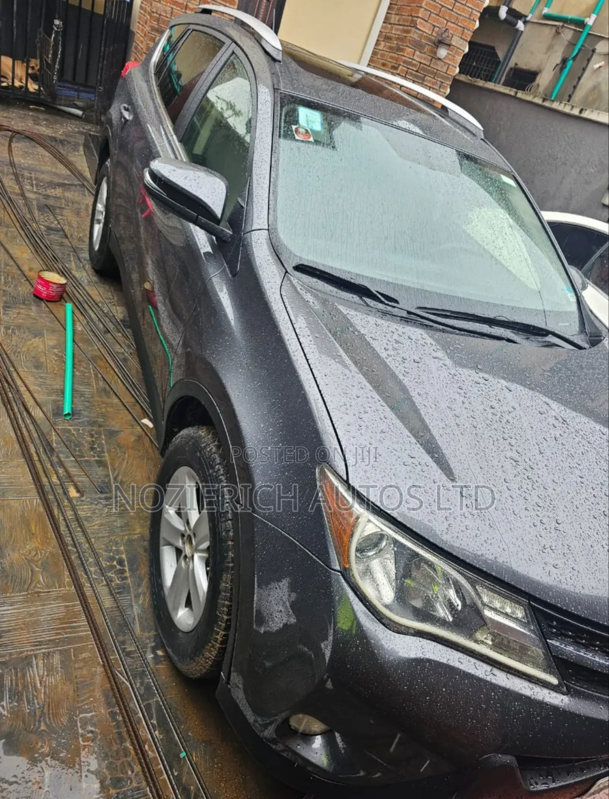Toyota RAV4 LE 4dr SUV (2.5L 4cyl 6A) 2014 Gray