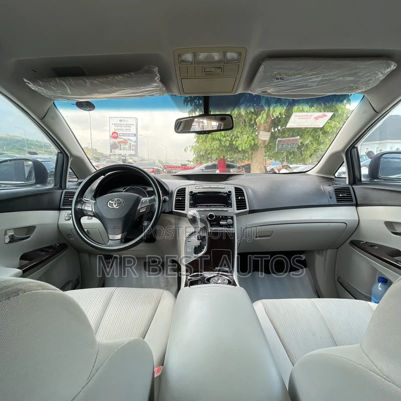Toyota Venza LE 2011 White
