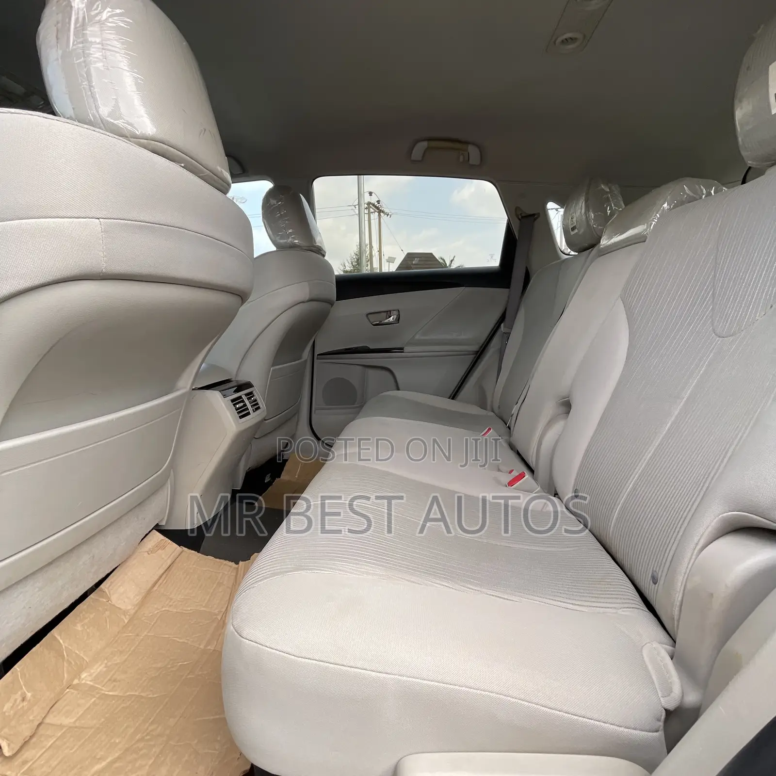 Toyota Venza LE 2011 White