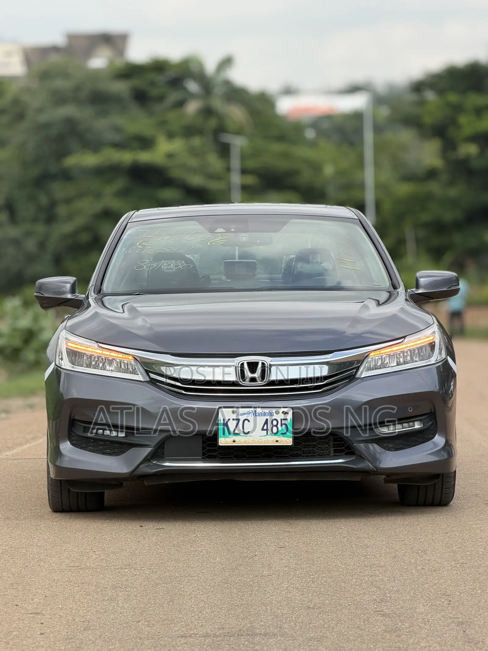 Honda Accord Touring 4dr Sedan FWD (3.5L 6cyl 6A) 2016 Gray