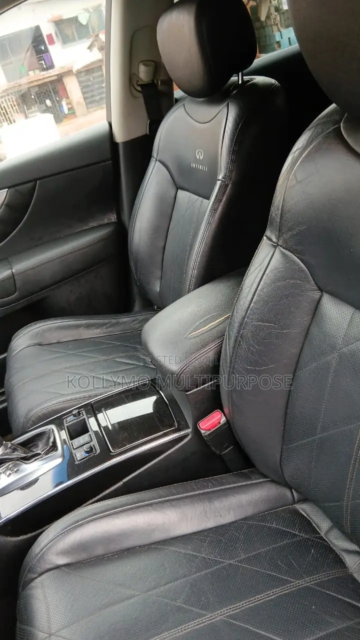 Infiniti FX35 Base 4x4 (3.5L 6cyl 7A) 2009 Gray