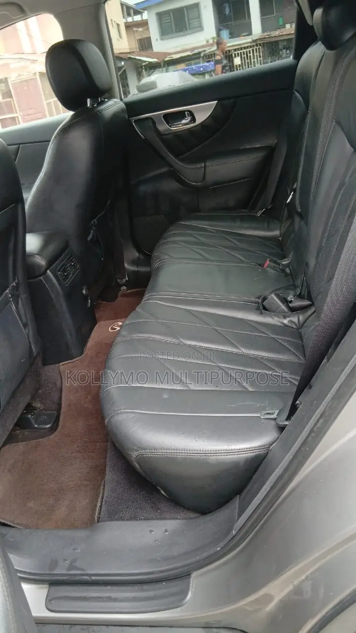 Infiniti FX35 Base 4x4 (3.5L 6cyl 7A) 2009 Gray