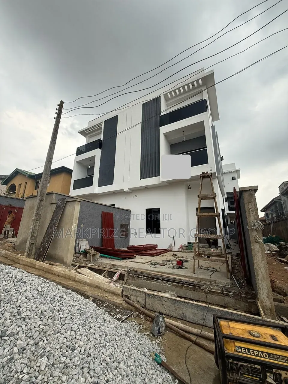 4bdrm Duplex in Magodo Phase 2 for sale