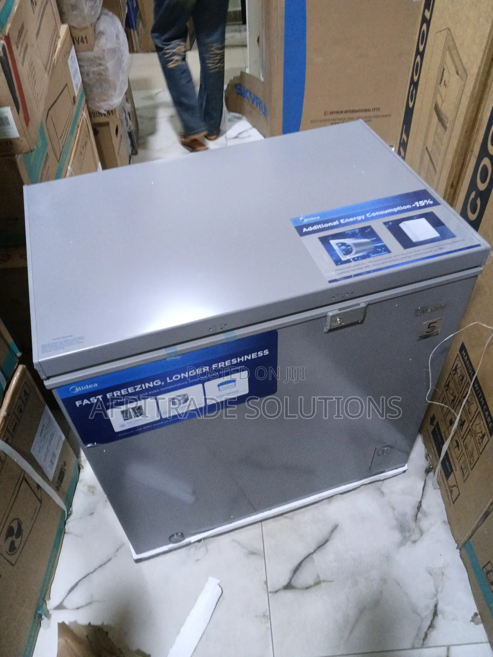 Midea 198l Family Size Deep Freezer