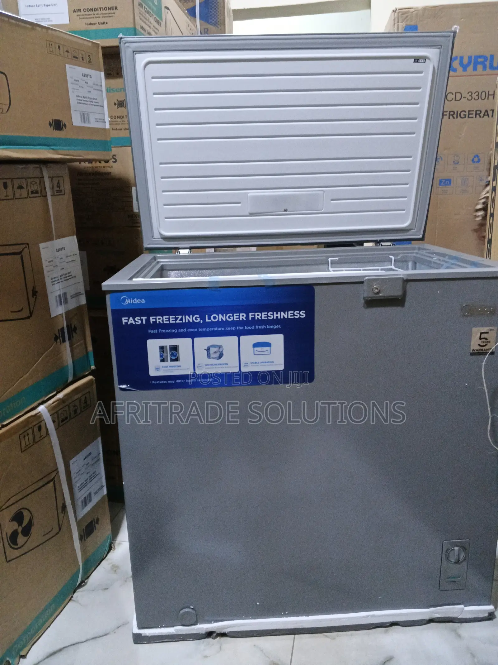 Midea 198l Chest Freezer for Bulk Food Storage