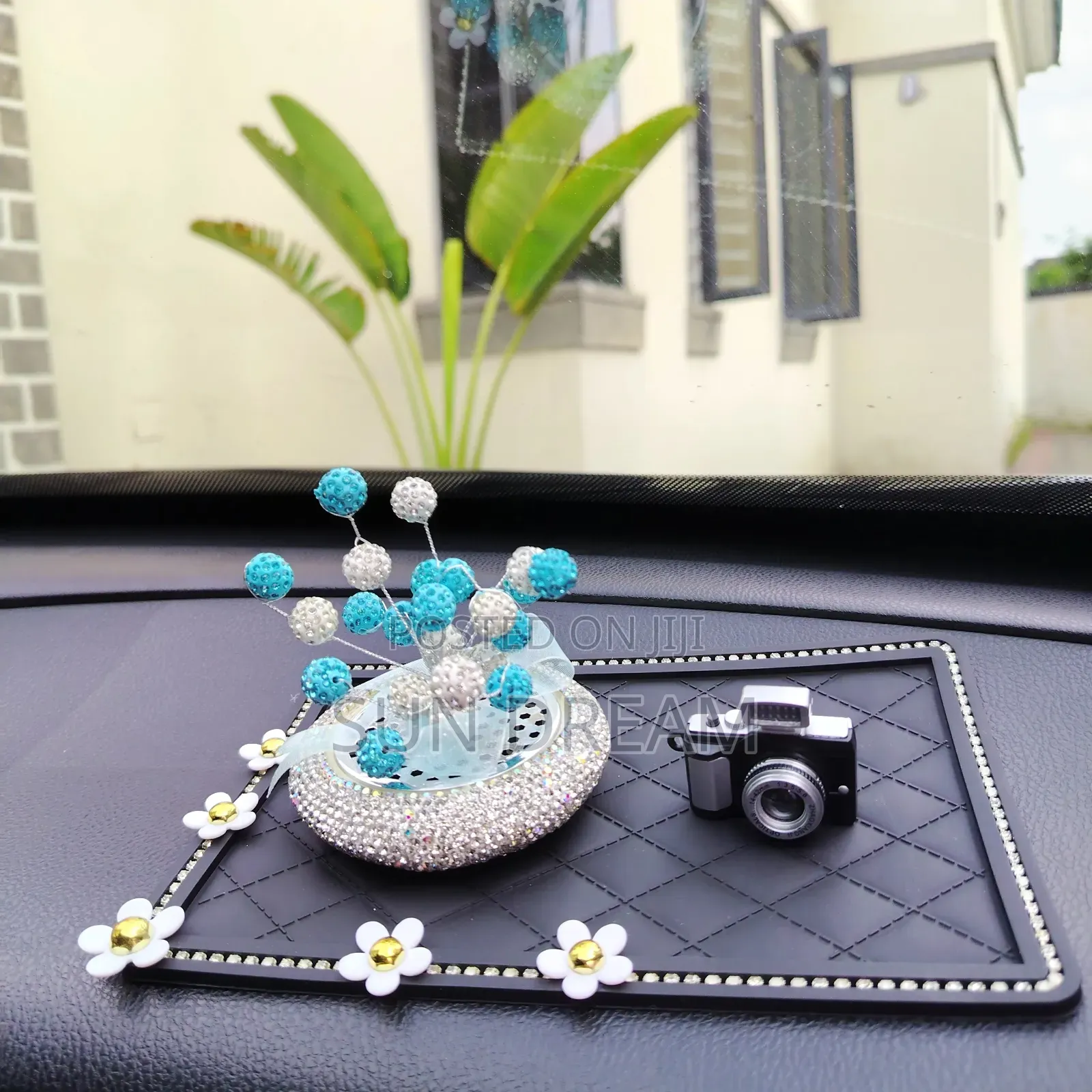 Car Ornaments Home Decoration Car Air Freshener Scents