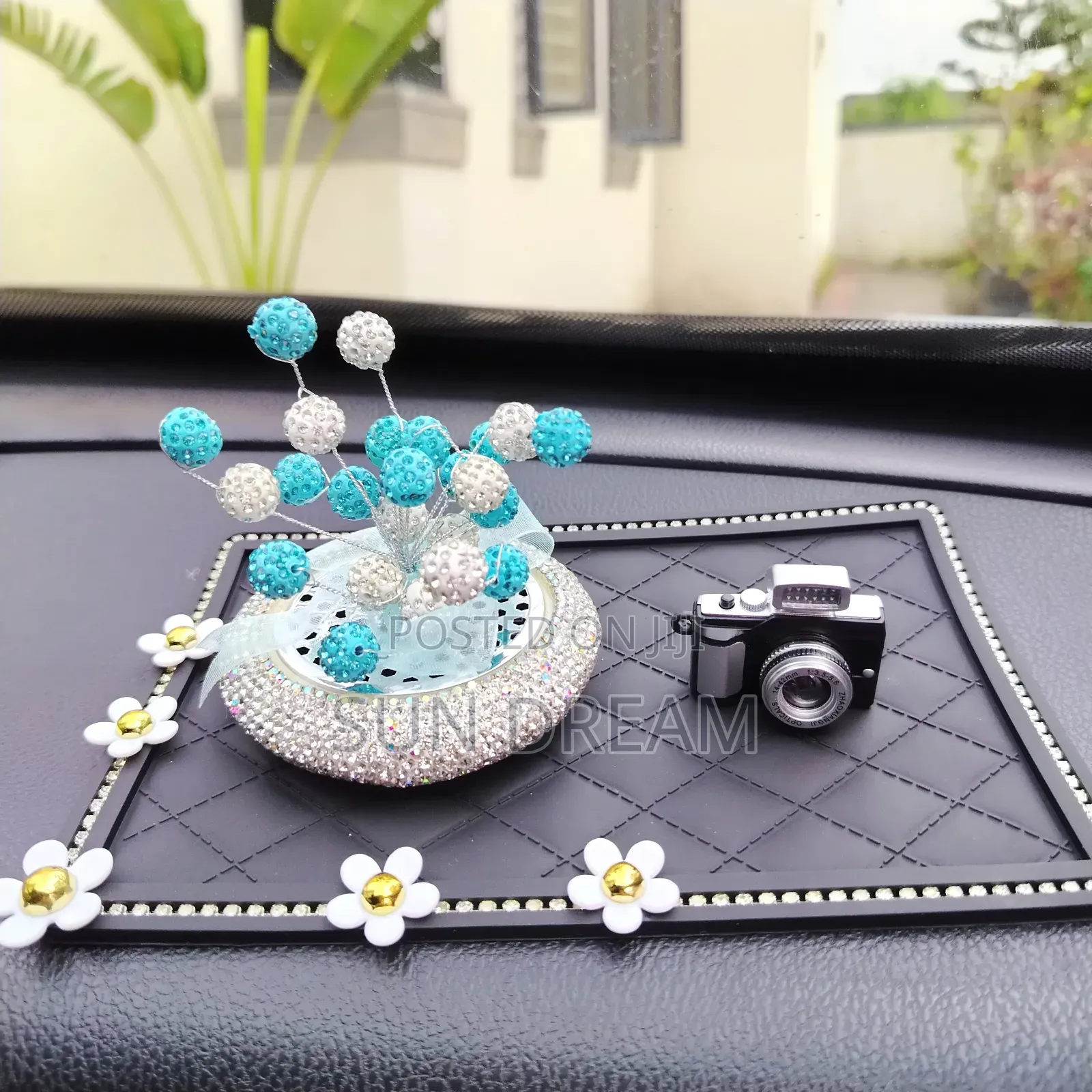 Car Ornaments Home Decoration Car Air Freshener Scents