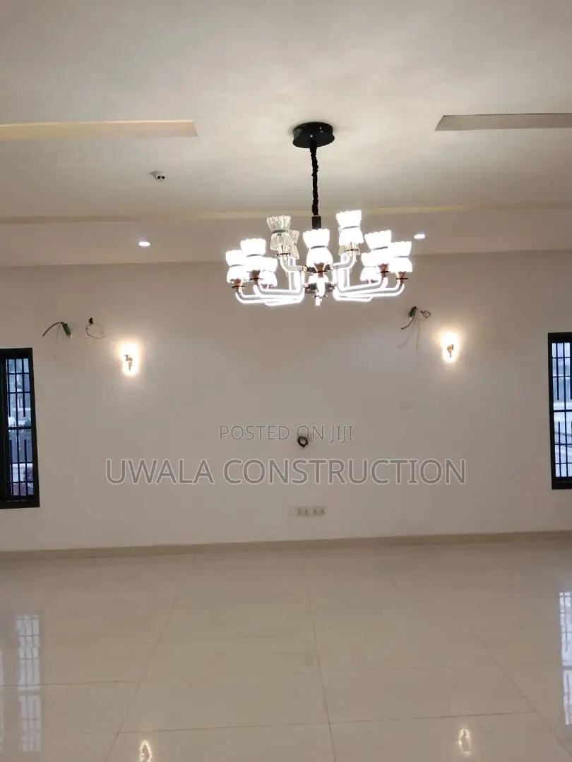 7bdrm Mansion in Guzape District for sale