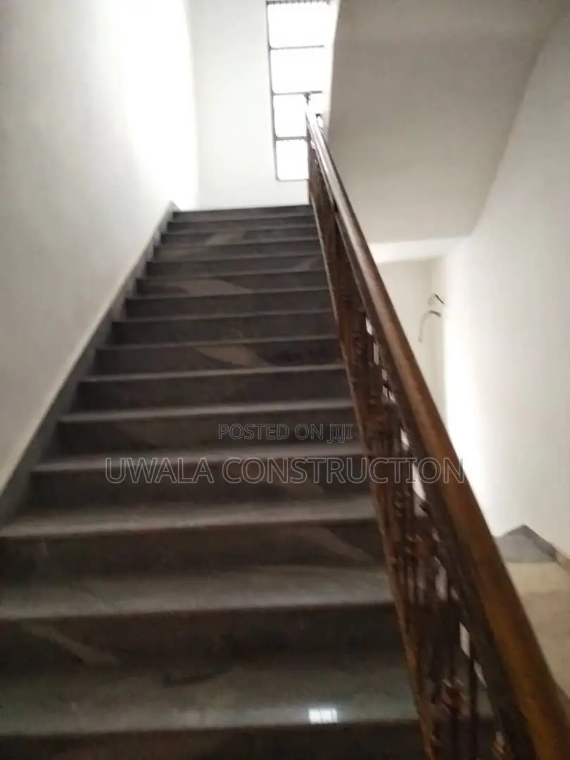 7bdrm Mansion in Guzape District for sale