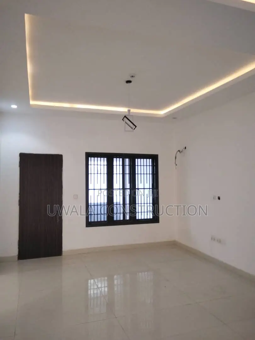 7bdrm Mansion in Guzape District for sale