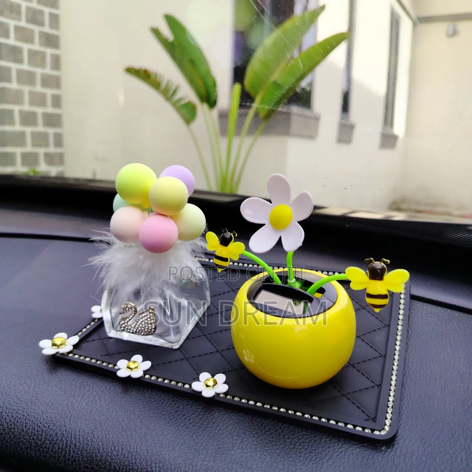 Home Decoration Car Ornaments Car Perfume Women Gift