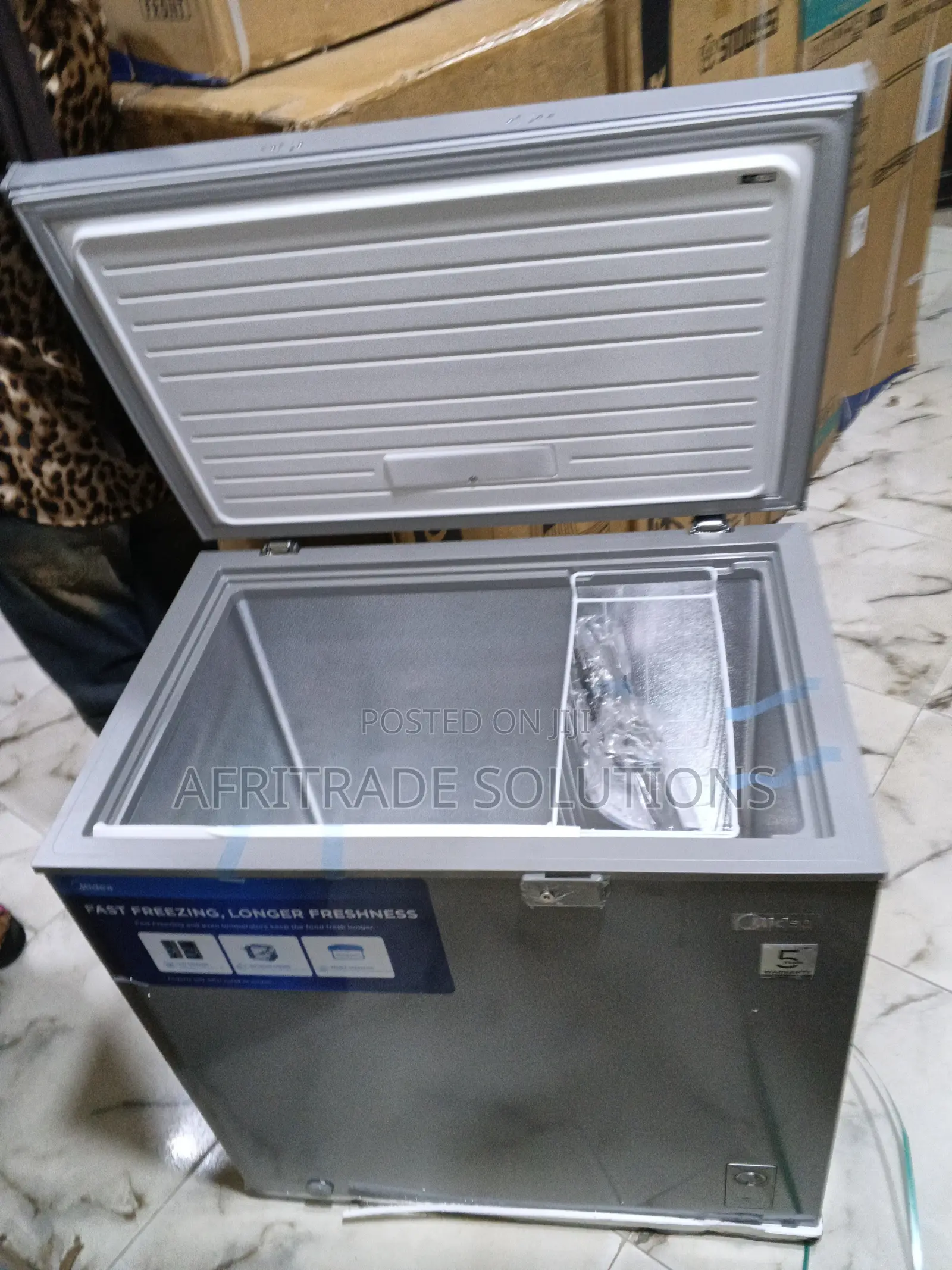 Midea 198l Chest Freezer – Reliable Cooling All Year