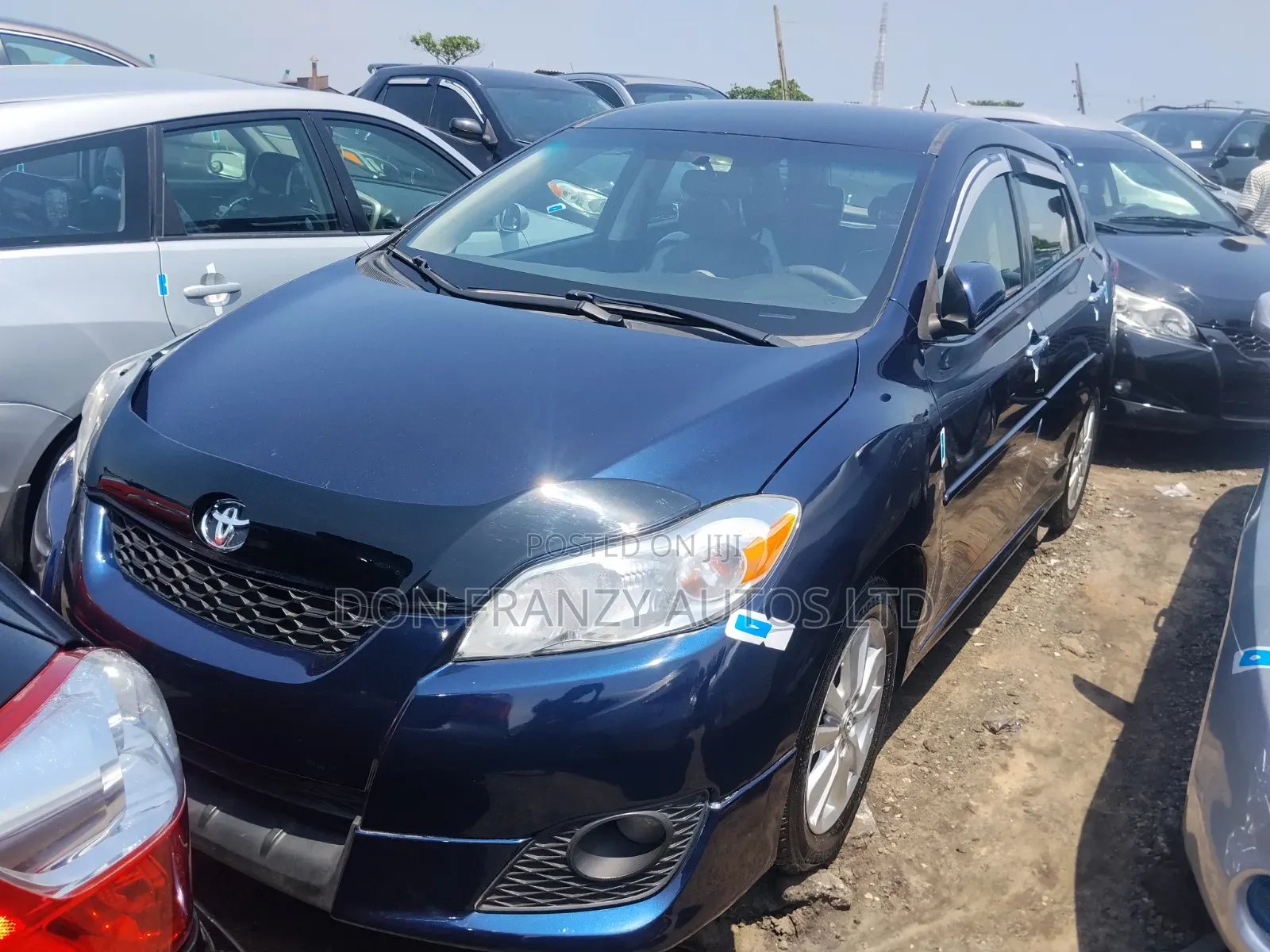 Toyota Matrix S Hatchback AWD (2.4L 4cyl 4A) 2010 Blue
