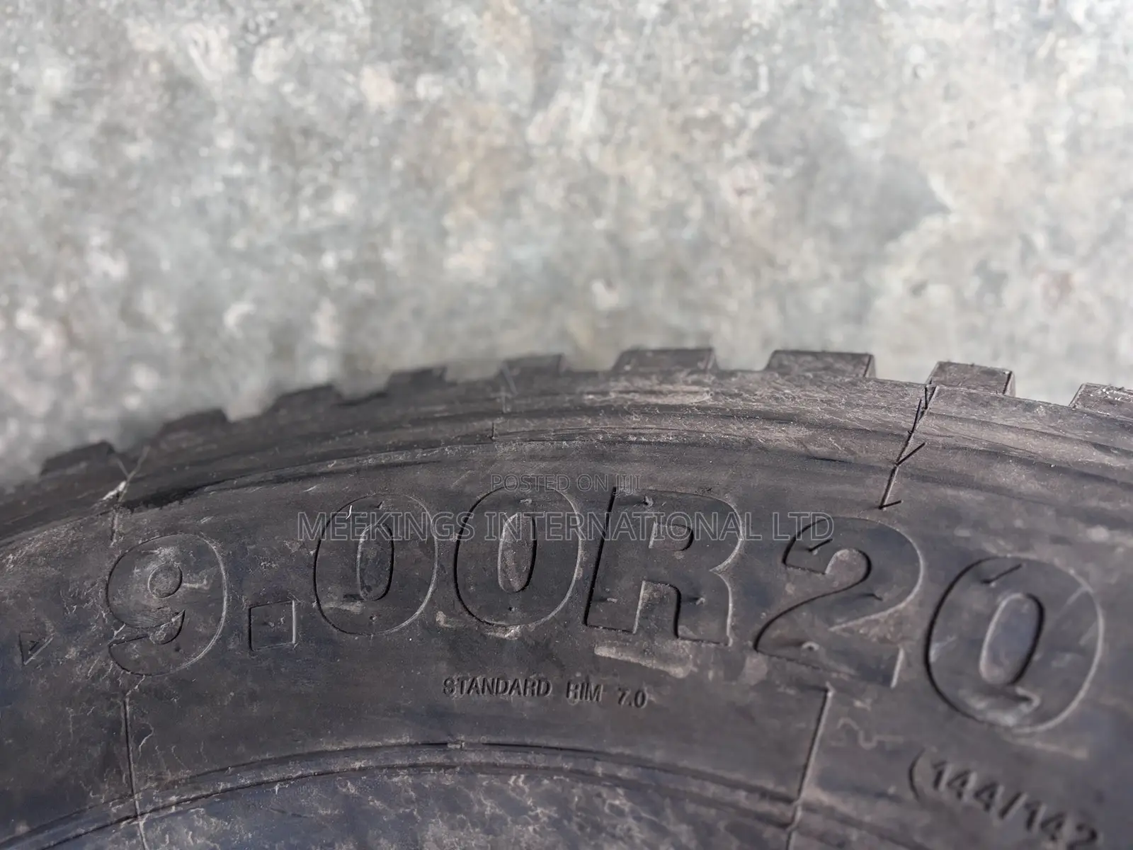 Brand New 9.00r20 Quality Tracmax Truck Tyre Available
