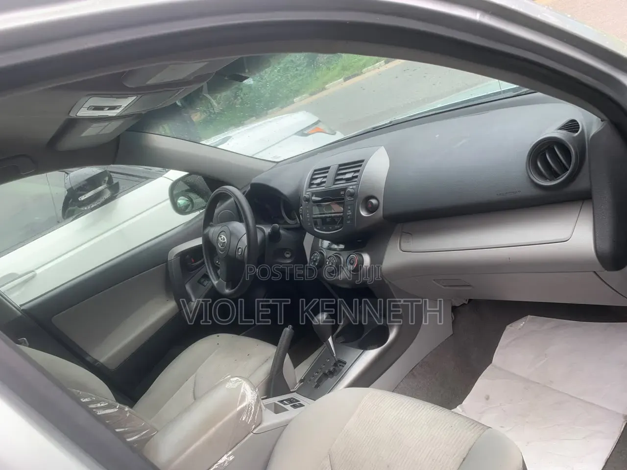 Toyota RAV4 2010 Gray