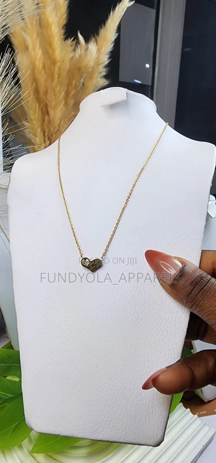 Dainty Gold Heart Necklace